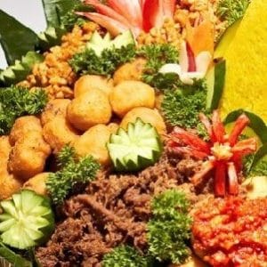 Sayur dan Lauk Tumpenge Inyong, Tumpeng Purwokerto